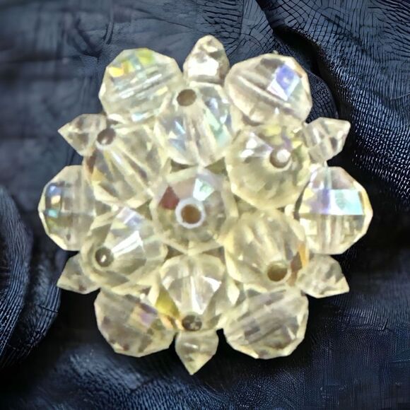 Vintage Laguna AB Crystal cluster earrings clip back - Picture 6 of 8